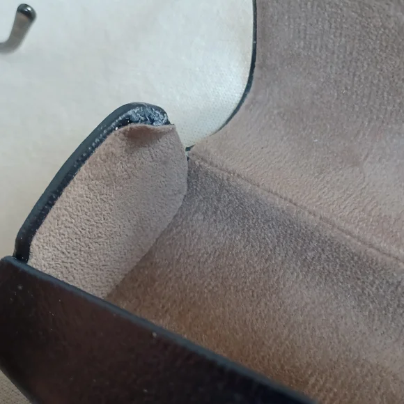 Burberry Women's Sunglasses - Picture 8 of 8